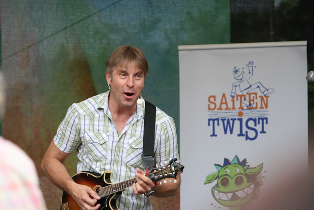 gal/2010/2010 Saitentwist Gruga Tag des Kindes 25.07. Stadtwerke Essen/2010 Saitentwist Gruga 25.07. Stadtwerke Essen (220).jpg